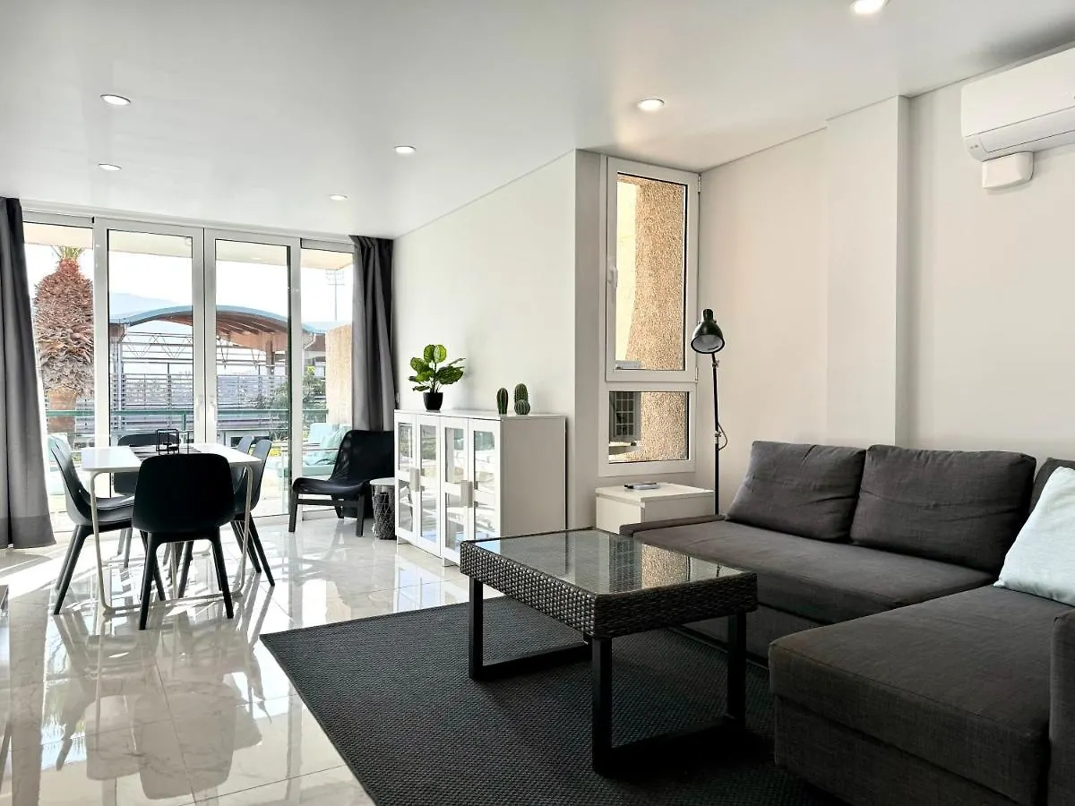 Las Vinas Apartment contacts
